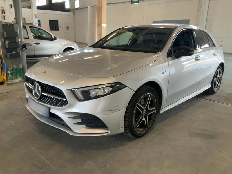 Mercedes-Benz A-Klasse A 250e AMG Line