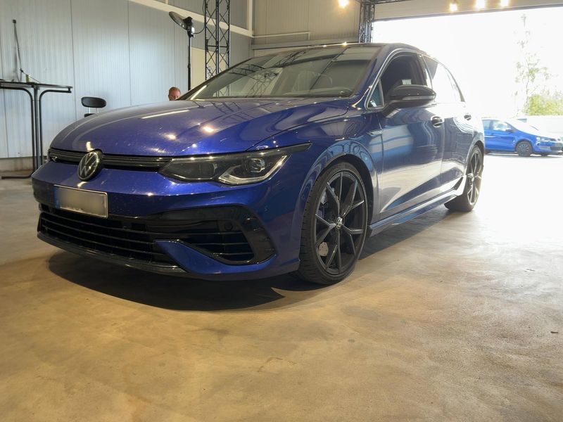 Volkswagen Golf VIII 2.0 TSI R 4Motion