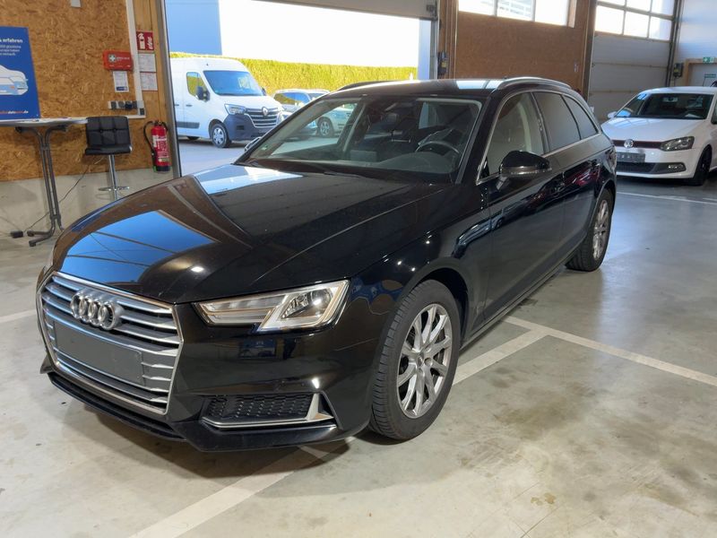 Audi A4 40 g-tron Sport