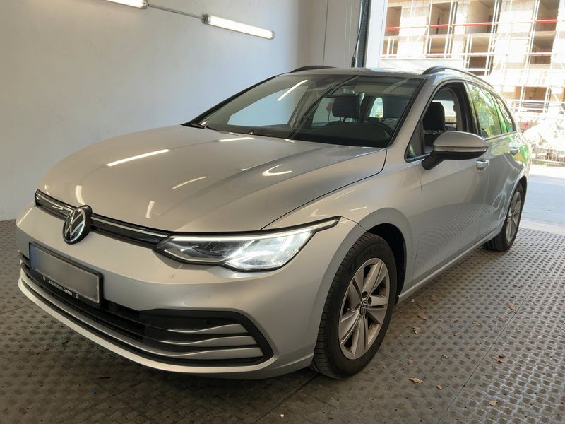 Volkswagen Golf Viii 1.0 TSI Life