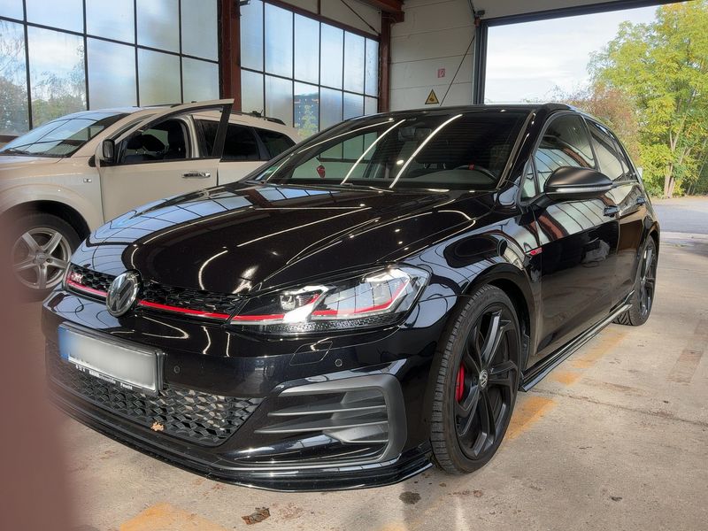Volkswagen Golf VII 2.0 TSI GTI TCR