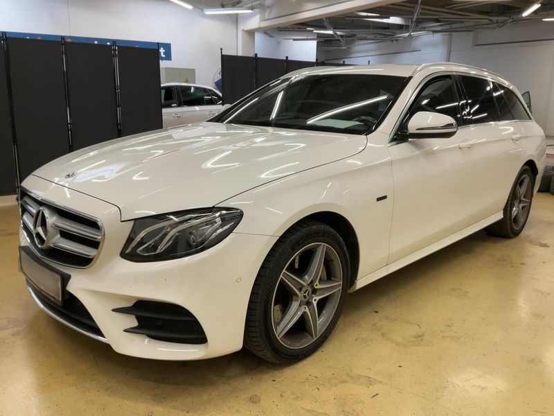 Mercedes-Benz E-Klasse E 300 de T AMG Line