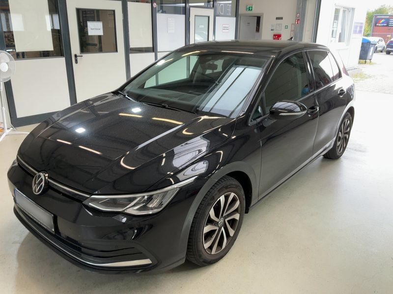 Volkswagen Golf VIII 2.0 TDI Active