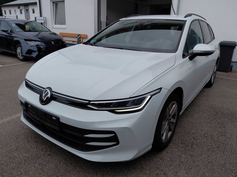 Volkswagen Golf VIII 1.5 TSI Life