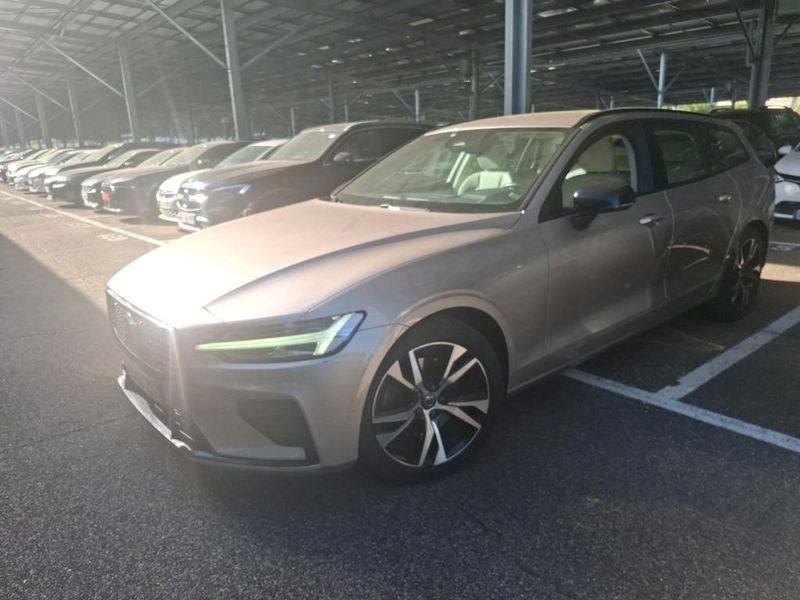 Volvo V60 2.0 B3 Mild-Hybrid Plus Dark