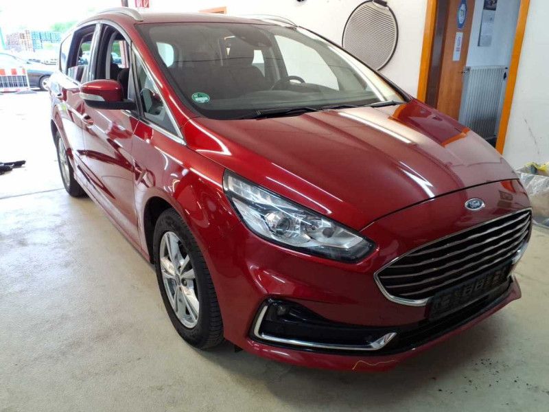 Ford S-Max 2.0 TDCi EcoBlue Titanium