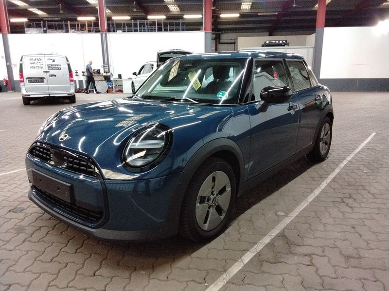 MINI Cooper C Essential Trim