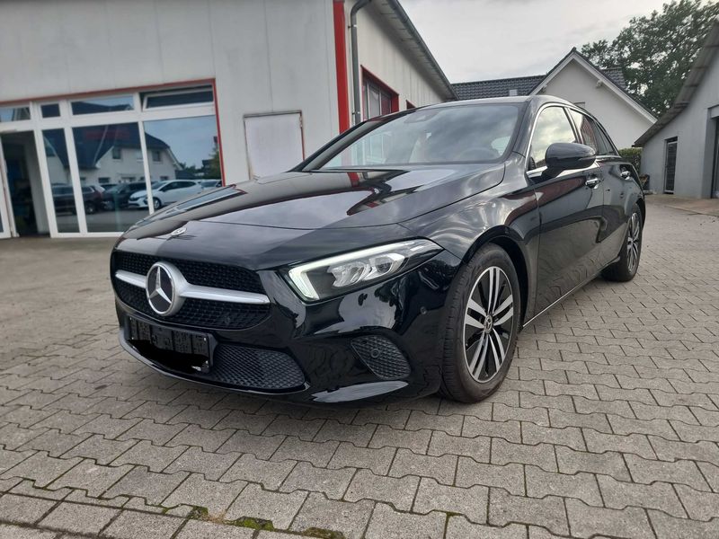 Mercedes-Benz A-Klasse A 220 d Progressive