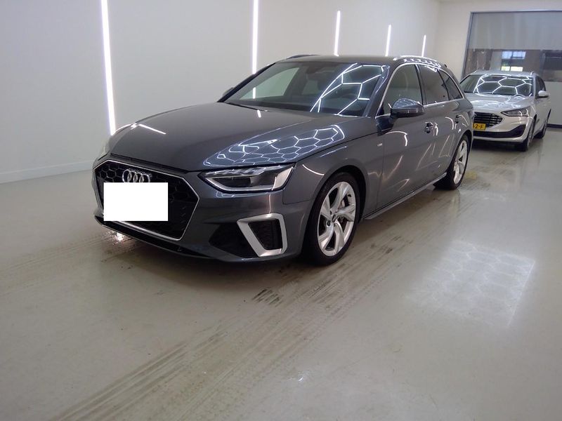 Audi A4 40 TFSI Mild-Hybrid S line