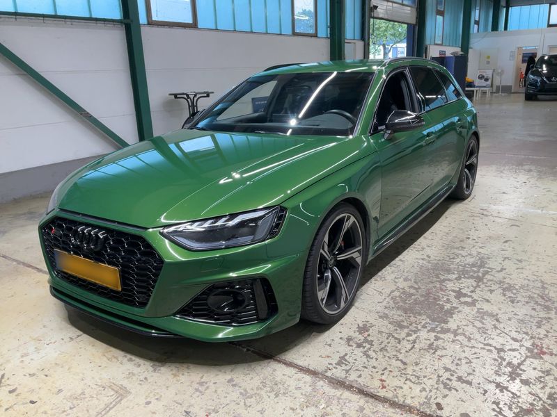 Audi RS 4 2.9 TFSI quattro