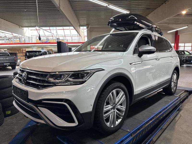 Volkswagen Tiguan Allspace 2.0 TDI Elegance 4Motion