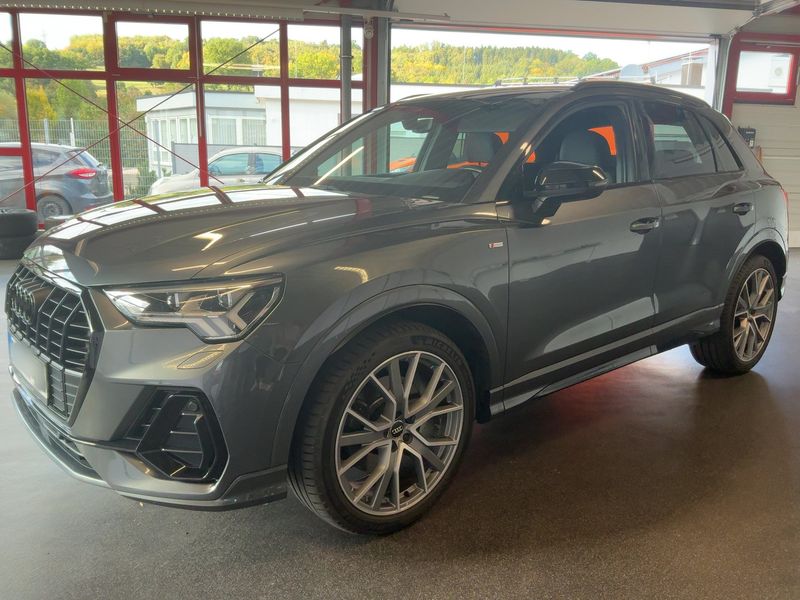 Audi Q3 40 Tfsi quattro S line