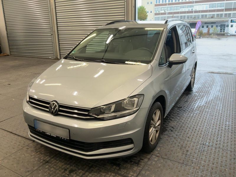 Volkswagen Touran 1.5 TSI ACT Comfortline BlueMotion Tech