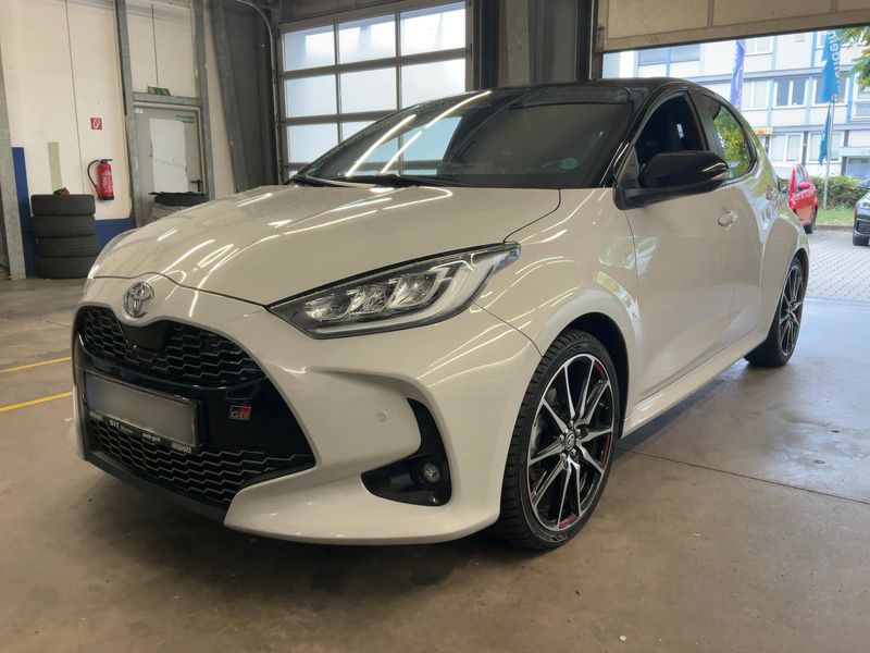 Toyota Yaris 1.5 Hybrid GR Sport