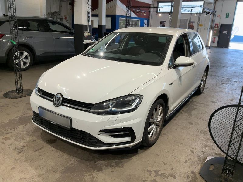 Volkswagen Golf VII 2.0 TDI Highline BlueMotion Tech