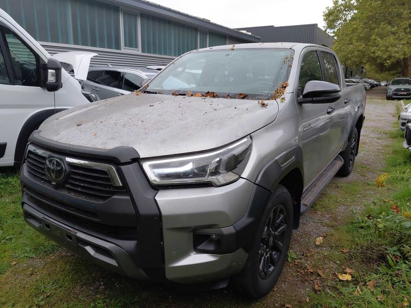 Toyota Hilux 2.8 D-4D Double Cab Invincible 4x4