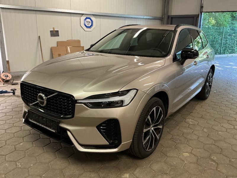 Volvo XC60 2.0 B4 Mild-Hybrid Plus Dark 2WD