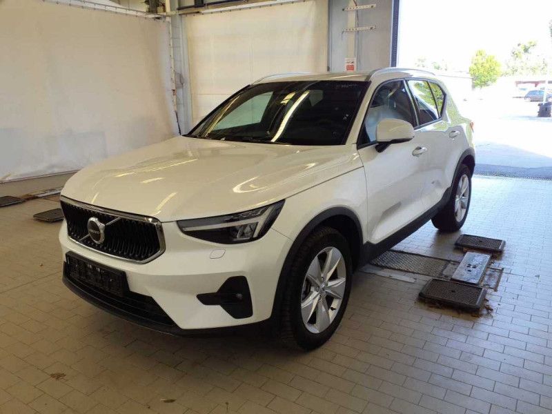 Volvo XC40 2.0 B3 Mild-Hybrid Core 2WD