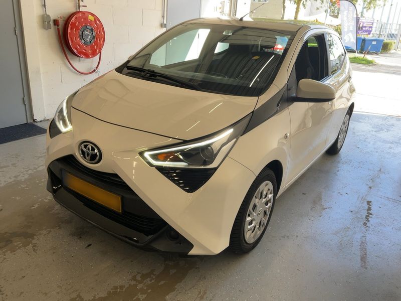 Toyota Aygo 1.0 VVT-i X-Play