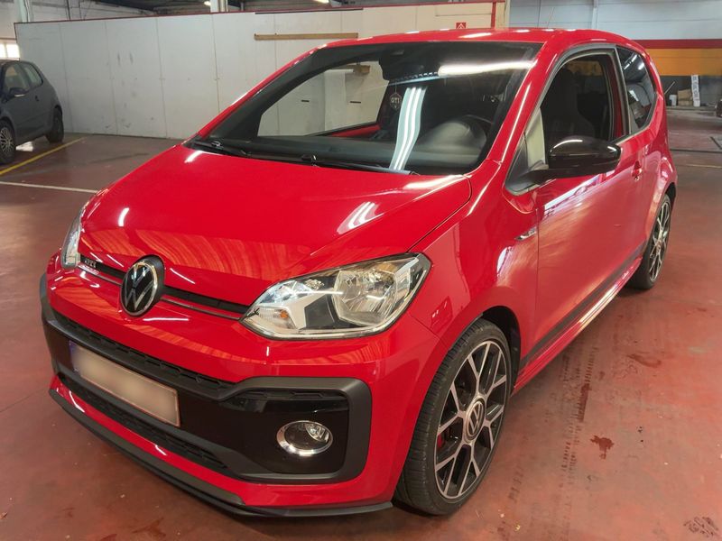 Volkswagen up! 1.0 TSI GTI
