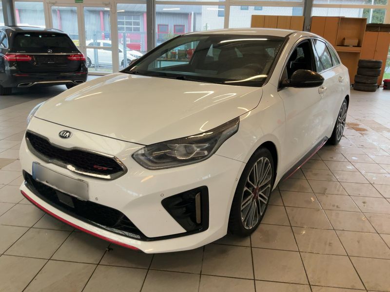Kia pro_cee'd 1.6 Tgdi GT
