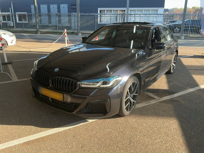 BMW 5 серия 520e M Sport