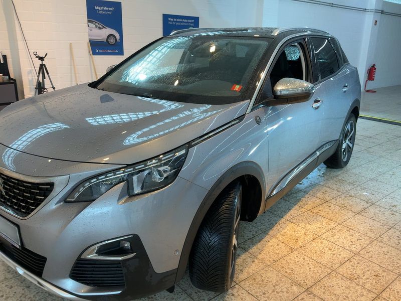 Peugeot 3008 1.5 Blue-HDi Crossway