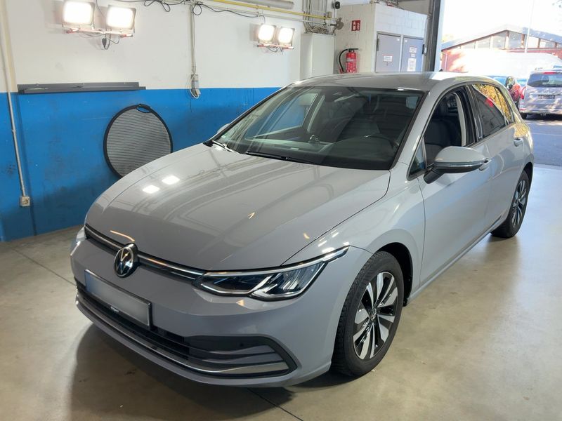 Volkswagen Golf VIII 1.5 TSI ACT Move