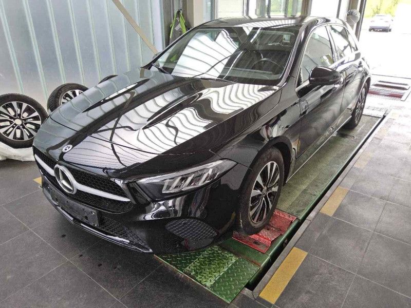 Mercedes-Benz A-Klasse A 180 Mild-Hybrid
