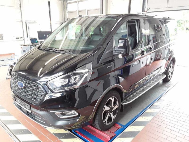 Ford Tourneo Custom 2.0 TDCi 320 L1 Tourneo Active