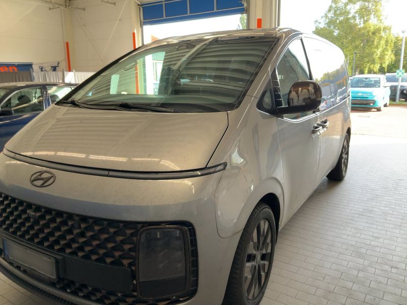 Hyundai Staria 2.2 CRDi Signature 2WD