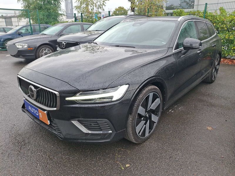 Volvo V60 2.0 T6 Recharge Plug-in Hybrid Core AWD