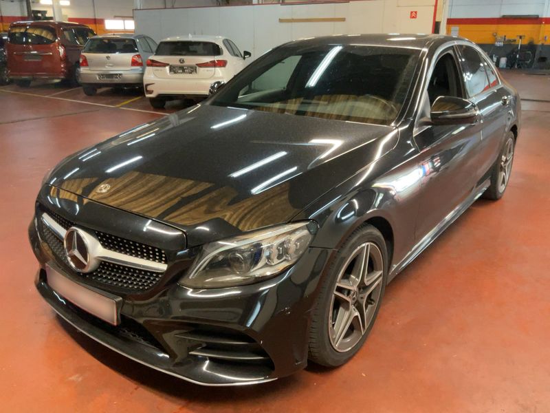 Mercedes-Benz C-Klasse C 180 CGI AMG Line