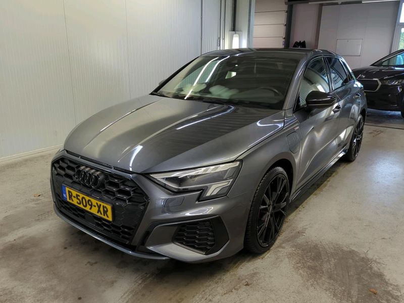 Audi A3 Sportback 45 TFSIe S line