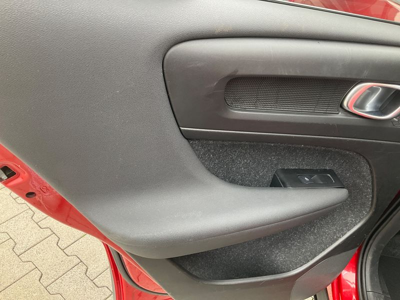 Volvo XC40 1.5 T5 Plug-in Hybrid Inscription Expression 2WD