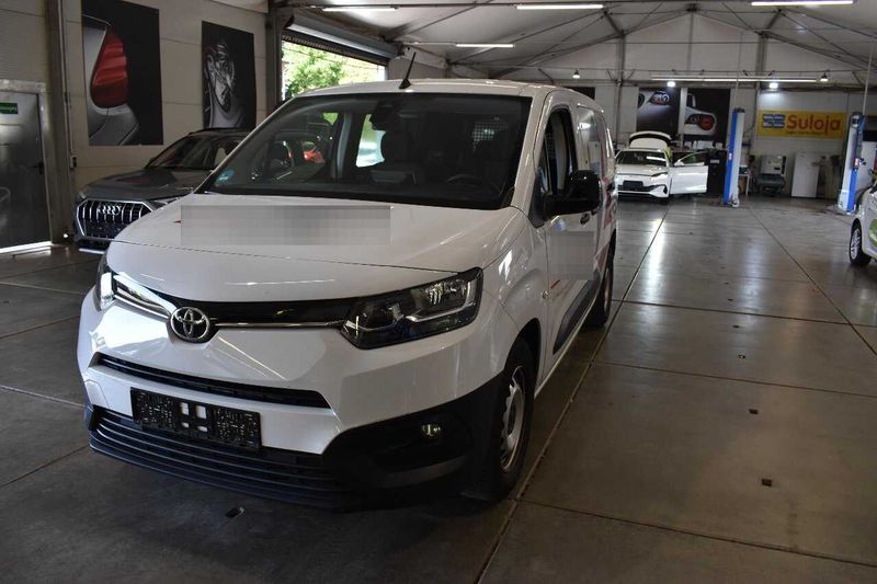Toyota ProAce City 1.5 D-4D Doppelkabine L2