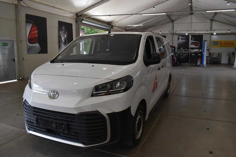 Toyota ProAce 2.0 D-4D L2 Kasten Doppelkabine Meister