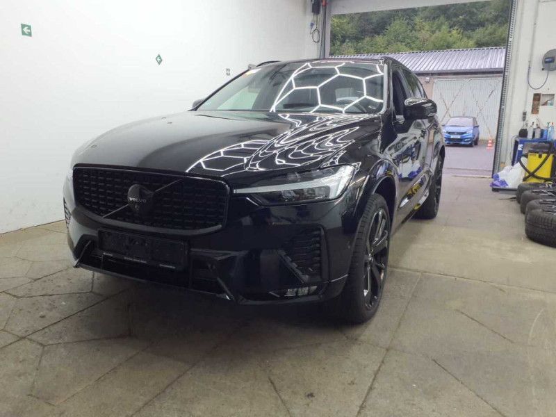 Volvo XC60 2.0 B5 Mild-Hybrid Plus Black Edition AWD