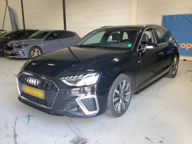 Audi A4 35 TFSI Mild-Hybrid S line