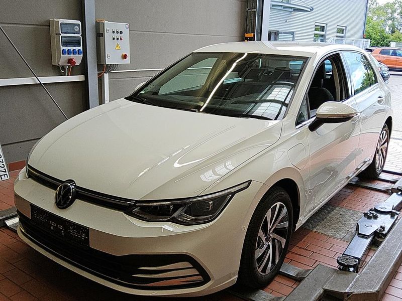 Volkswagen Golf Viii 1.4 eHybrid Style