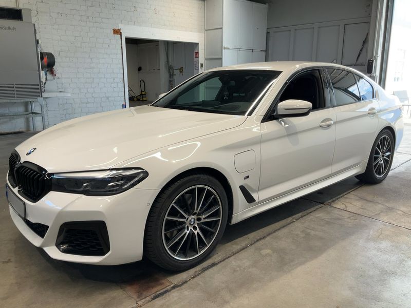 BMW 5 серия 520e M Sport