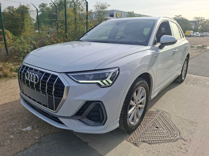 Audi Q3 35 Tfsi S line