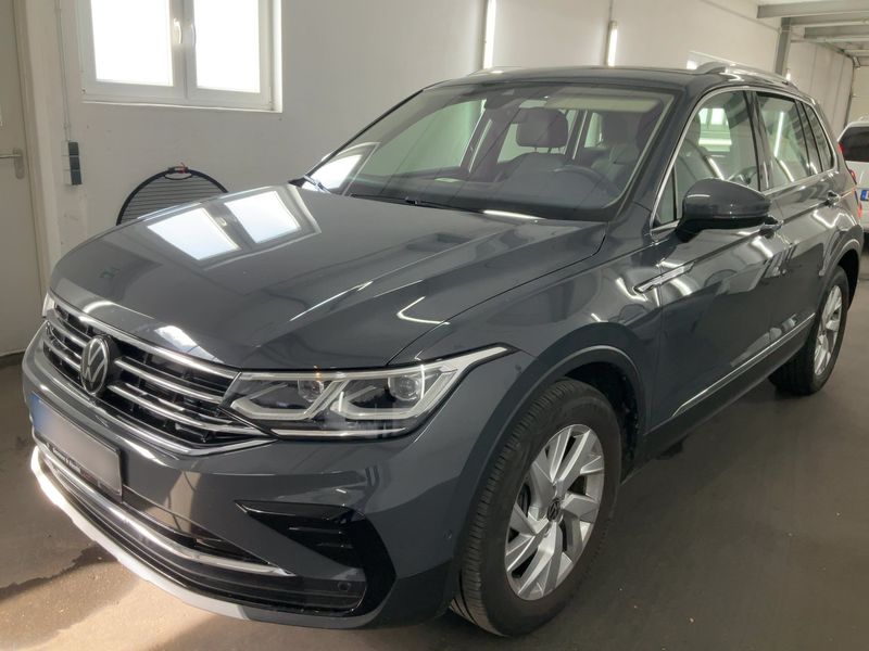 Volkswagen Tiguan 2.0 TSI Elegance 4Motion