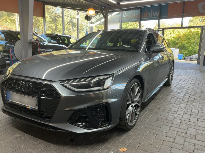 Audi A4 40 TFSI Mild-Hybrid S line