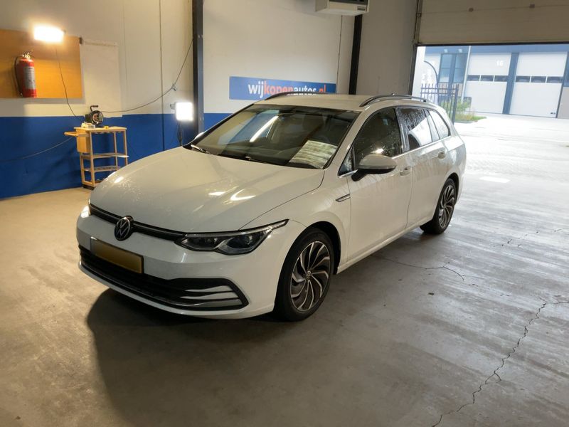 Volkswagen Golf Viii 1.5 TSI ACT Style