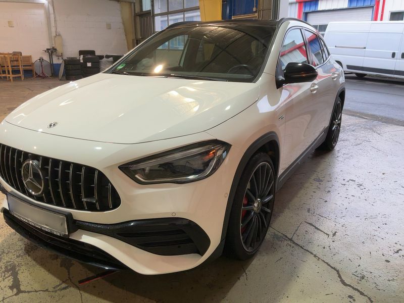 Mercedes-Benz GLA-класс GLA 35 AMG 4Matic