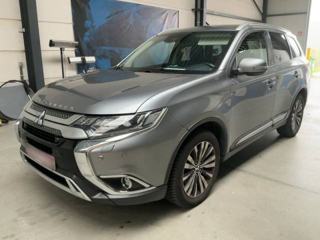 Mitsubishi Outlander 2.0 Diamant Edition+ 2WD