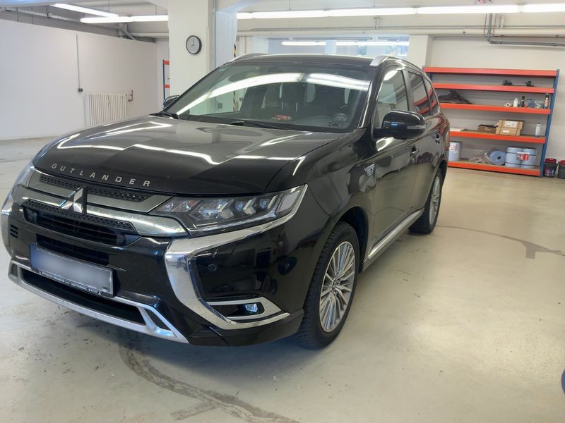 Mitsubishi Outlander 2.4 Phev Plus Spirit 4WD