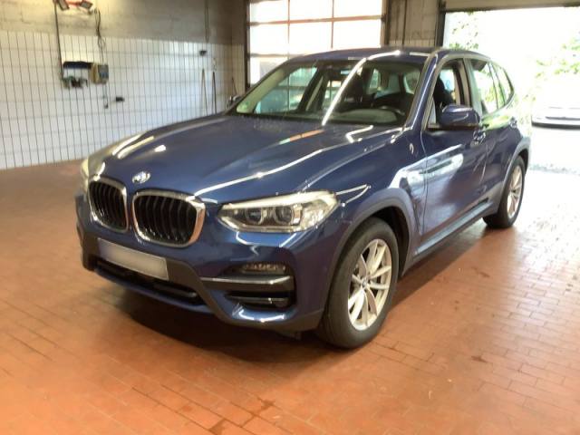 BMW X3 xDrive 30e Advantage