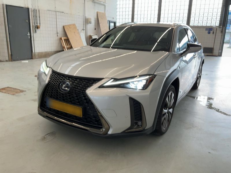 Lexus UX-Serie UX 250h E-Four F Sport